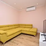 Blue Chill Apartment